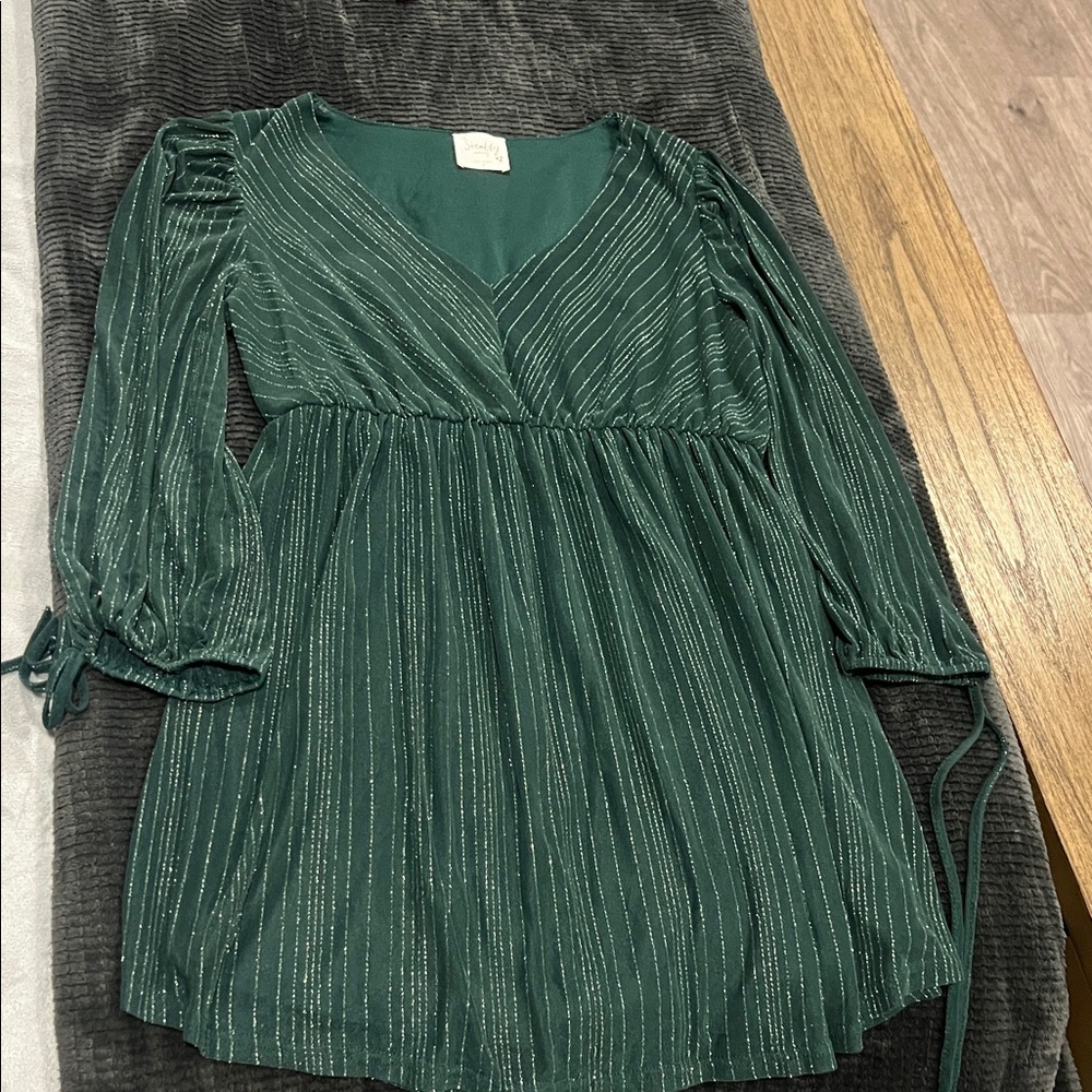 Maternity Siren Lily Shimmering Green